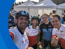 Dr. Kai Wunderlich, Matthias Kohout, Simon Schaeffer und Erik Holl von Janssen Deutschland (Teil von Johnson & Johnson) radelten bei Cycling for Children mit.